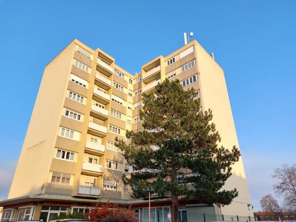 Appartement 4 pièces de 100 m² avec balcon et loggia