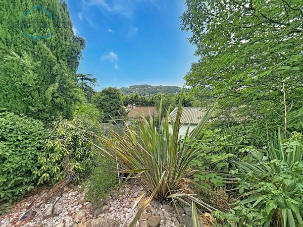 Maison à vendre 5 pièces ANDUZE (30) terrain environ 865 m2 et piscine