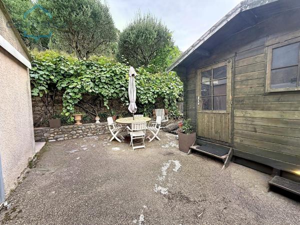 Maison à vendre 5 pièces ANDUZE (30) terrain environ 865 m2 et piscine