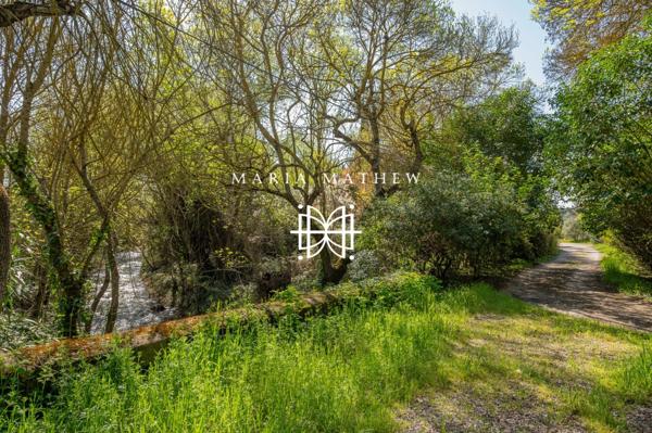 Bastide avec piscine et parc arboré - 1000m2 - 2 hectares - AIX EN PROVENCE (13)