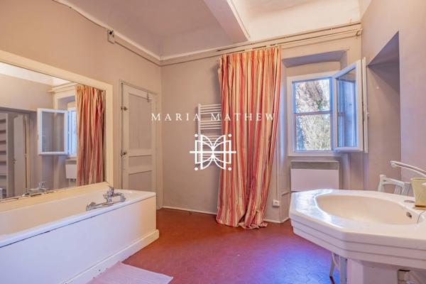 Bastide avec piscine et parc arboré - 1000m2 - 2 hectares - AIX EN PROVENCE (13)