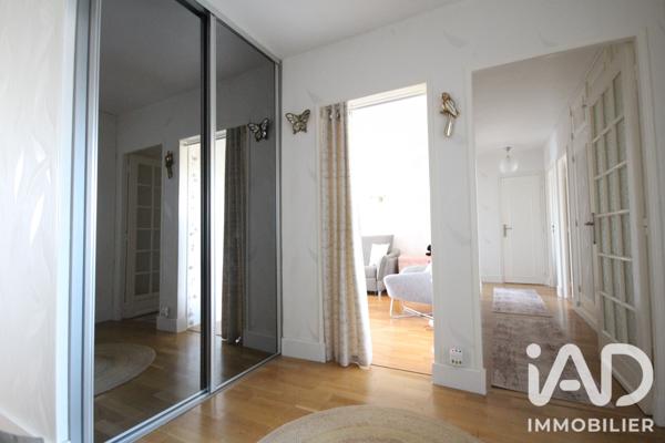 Appartement à vendre 5 pièces 103 m² Les Clayes-sous-Bois