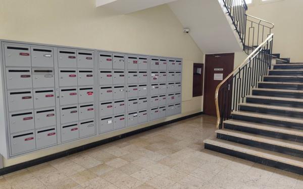 Appartement à vendre    1 pièce • 24,70 m2 Pau