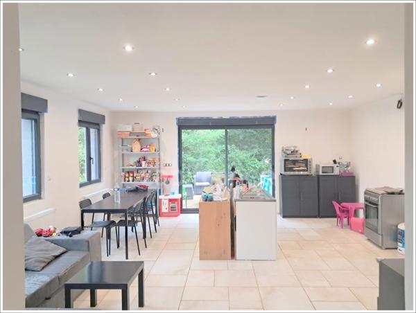 Maison de ville construction récente