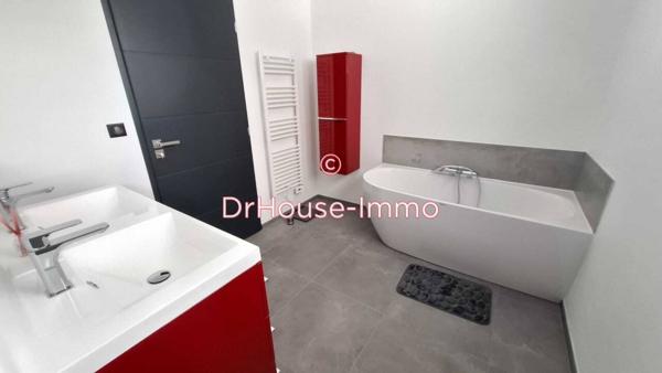 Maison à vendre 5 pièces de 196 m²