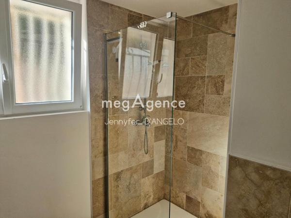 Maison à OLLIOULES, 83190 - 7 pièces 155m²