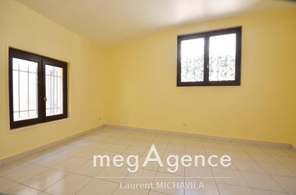 Appartement à BEZIERS, 34500 - 3 pièces 64m²