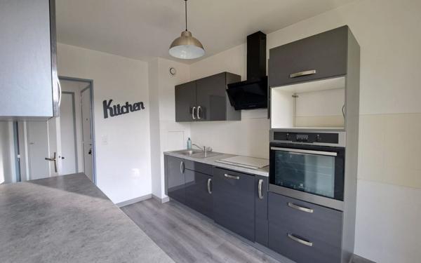 Appartement à louer    5 pièces • 101,69 m2 Saran