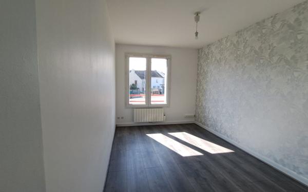 Appartement à louer    5 pièces • 101,69 m2 Saran