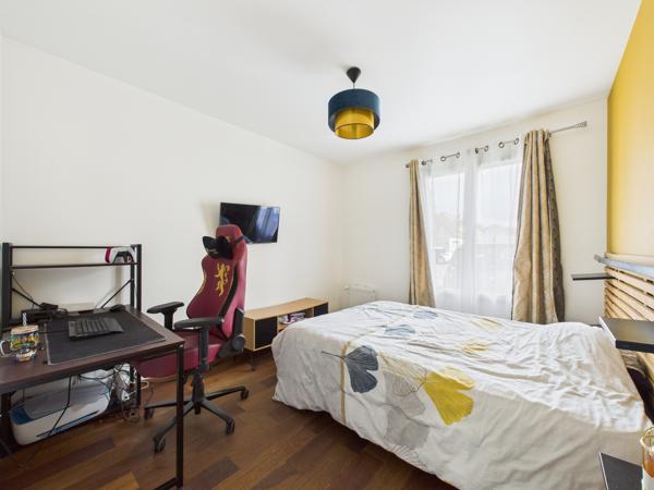 Chailly-en-Bière (77930) A Vendre - Maison de plain-pied proche du centre-ville de 102m².