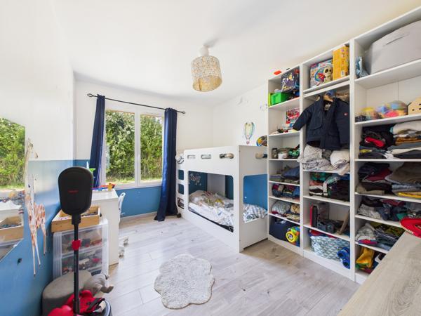 Chailly-en-Bière (77930) A Vendre - Maison de plain-pied proche du centre-ville de 102m².