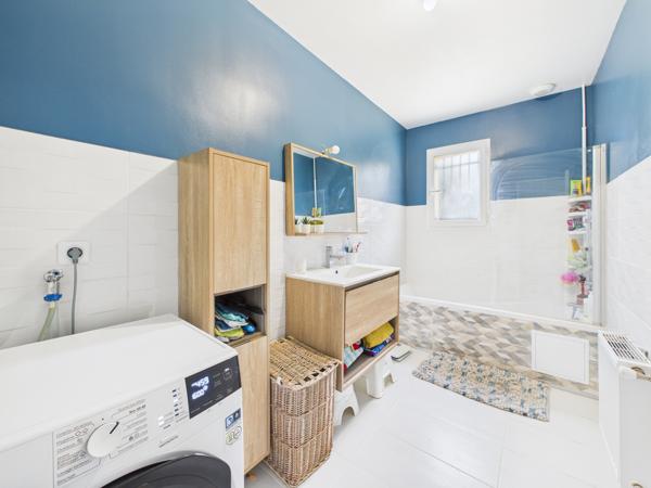 Chailly-en-Bière (77930) A Vendre - Maison de plain-pied proche du centre-ville de 102m².