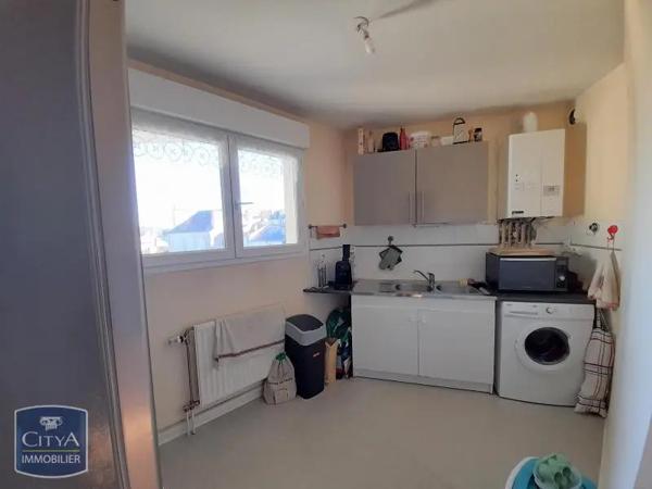 Appartement à louer 2 pièces 48.86m² Poitiers (86000)