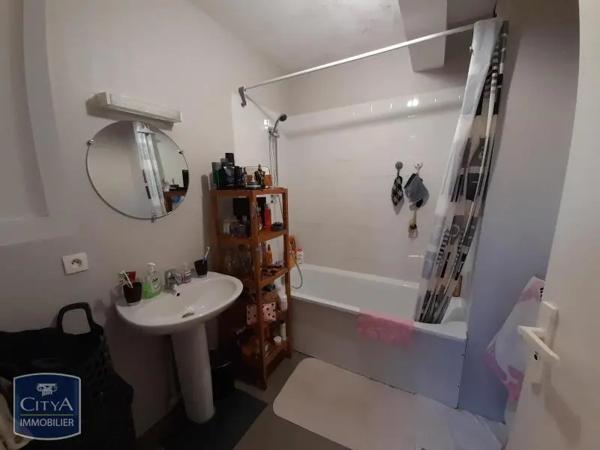 Appartement à louer 2 pièces 48.86m² Poitiers (86000)