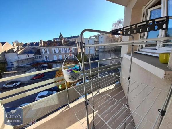 Appartement à louer 2 pièces 48.86m² Poitiers (86000)