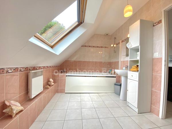 Maison d'architecte Familale à vendre - Secteur ultra prisé - Hauteurs d'Honfleur - Jardin magnifique - Garage