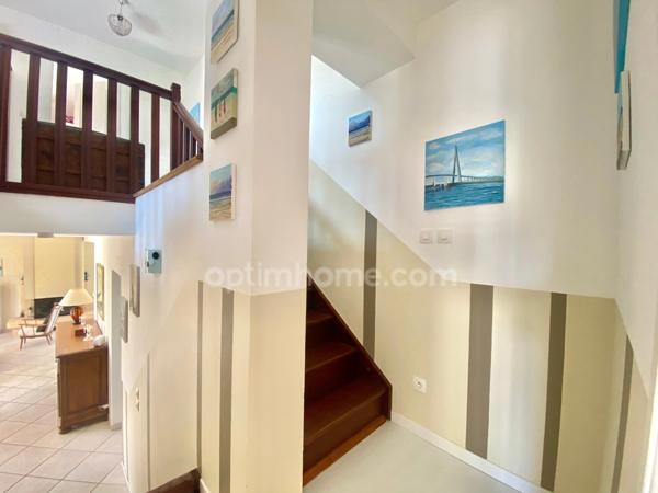 Maison d'architecte Familale à vendre - Secteur ultra prisé - Hauteurs d'Honfleur - Jardin magnifique - Garage