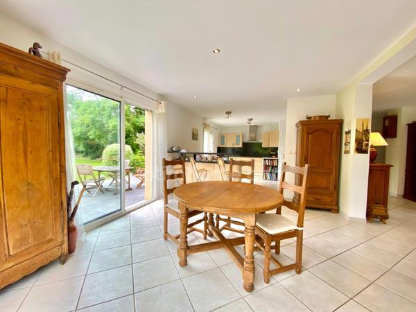 Maison d'architecte Familale à vendre - Secteur ultra prisé - Hauteurs d'Honfleur - Jardin magnifique - Garage