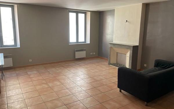 Appartement à vendre    3 pièces •  Ollioules