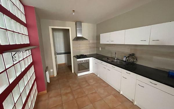 Appartement à vendre    3 pièces •  Ollioules