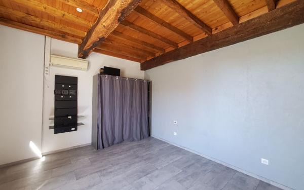Maison à vendre    5 pièces •  Finhan