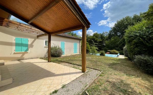 Maison à louer    6 pièces •  Champcevinel