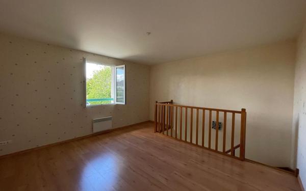 Maison à louer    6 pièces •  Champcevinel