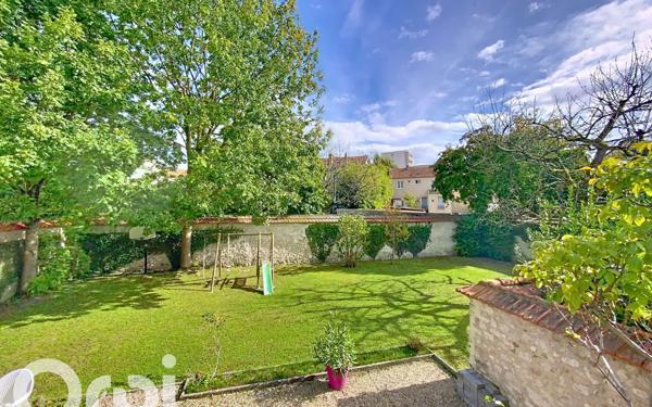 Maison à vendre    9 pièces •  Melun