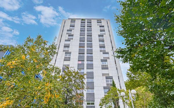 Appartement à vendre    3 pièces • 60,60 m2 Paris 12