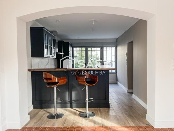 Maison traditionnelle et moderne de standing