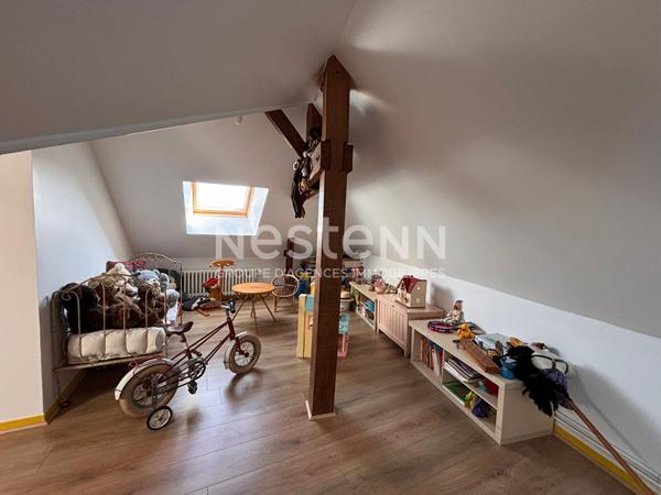 TRES BELLE MAISON FAMILIALE A DEUX PAS DU CENTRE DE LA FLECHE