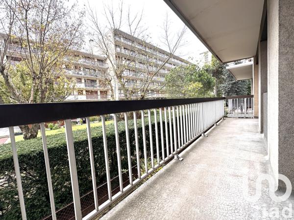 Location appartement 3 pièces 61 m² Rueil-Malmaison