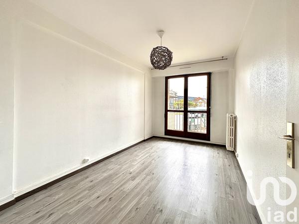 Location appartement 3 pièces 61 m² Rueil-Malmaison