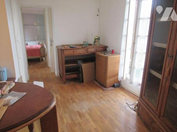 A Vendre à Pont sainte Marie dans environnement de qualité. A découvrir cette maison de 1920 d'...