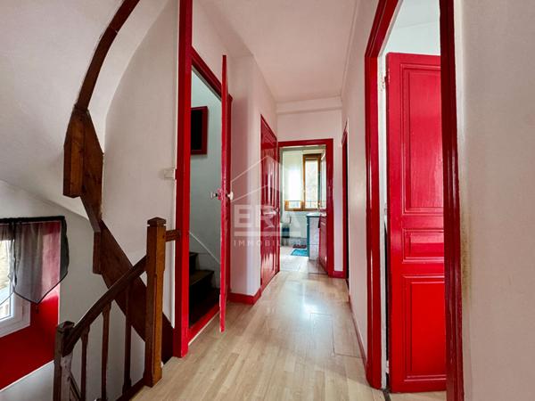 Maison Pussay 6 pièce(s) 139.43 m2 À vendre