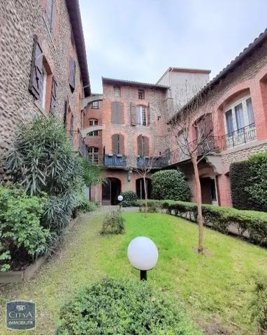 Appartement à louer 4 pièces 135m² Pamiers (09100)