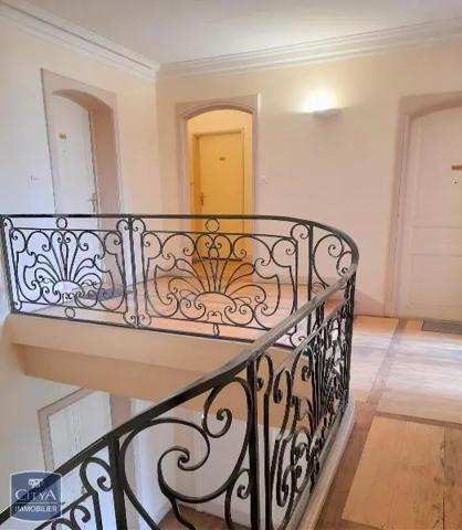 Appartement à louer 4 pièces 135m² Pamiers (09100)