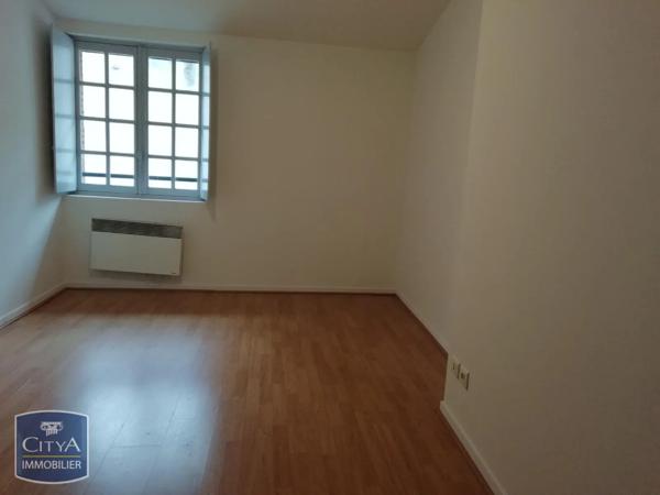 Appartement à louer 4 pièces 135m² Pamiers (09100)