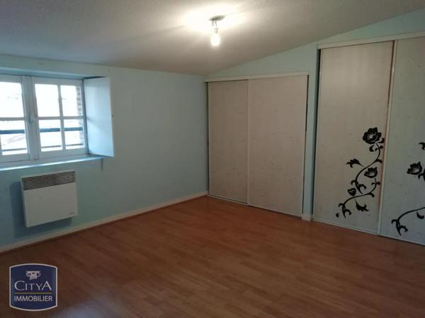 Appartement à louer 4 pièces 135m² Pamiers (09100)