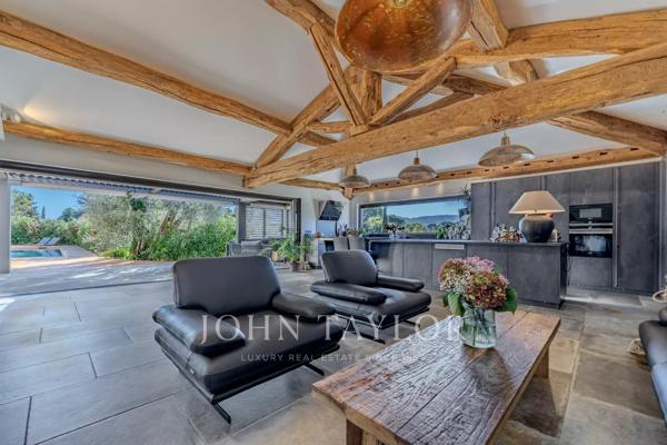 Mougins - Villa contemporaine d’exception au cœur d’un domaine privé