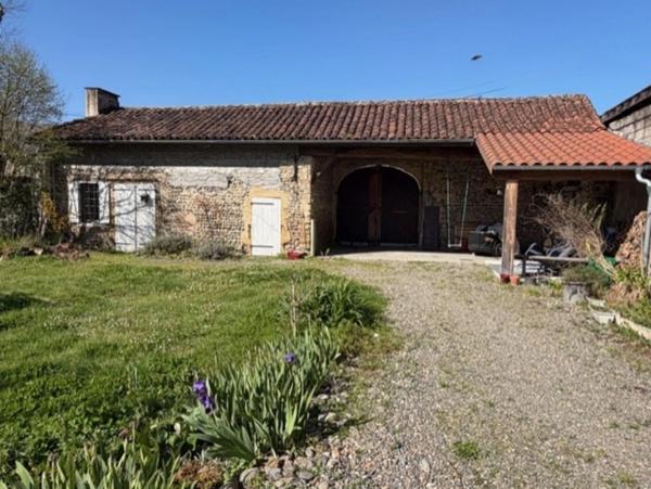 Proche PLAISANCE DU GERS (32), BELLE MAISON XIX, 200m2 dont 140 habitables, sur jardin clos de murs et de haies de 1600m2