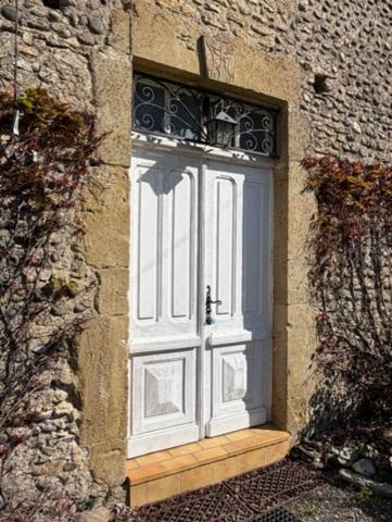 Proche PLAISANCE DU GERS (32), BELLE MAISON XIX, 200m2 dont 140 habitables, sur jardin clos de murs et de haies de 1600m2