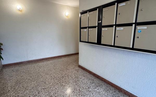 Appartement à vendre    3 pièces • 72,57 m2 Le Blanc-Mesnil