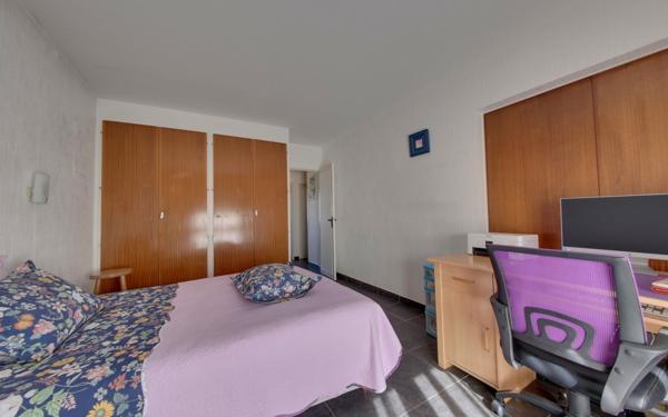 Appartement à vendre    3 pièces • 72,57 m2 Le Blanc-Mesnil