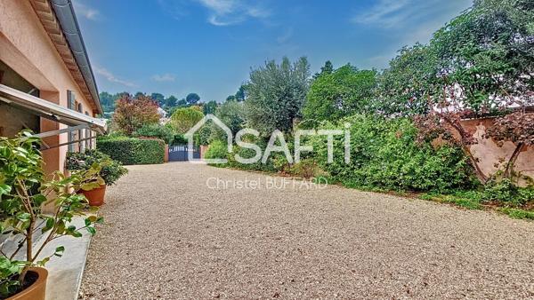 MAISON DE PLAIN-PIED 110m2 avec garage