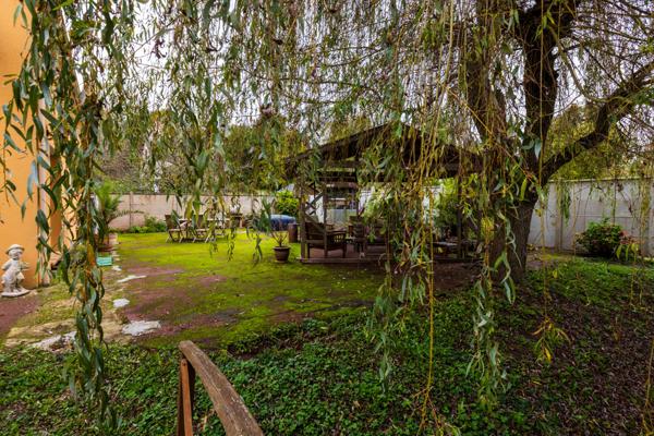 MAISON 7 PIECES -135 M² - BRECHAMPS 28 Nogent-le-Roi (28210)