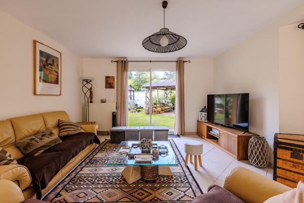 MAISON 7 PIECES -135 M² - BRECHAMPS 28 Nogent-le-Roi (28210)