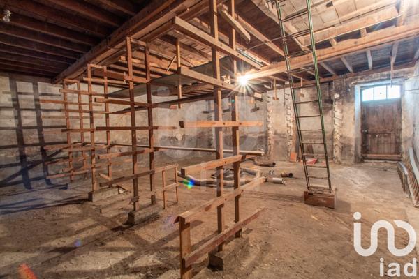 Immeuble à vendre 600 m² Lorris