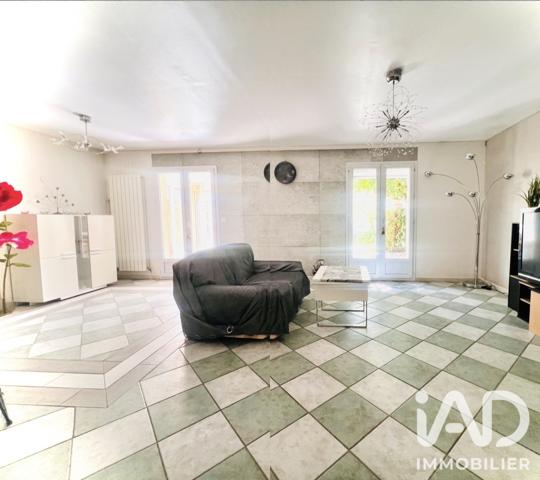 Maison à vendre 6 pièces 123 m² Saint-Maximin-la-Sainte-Baume