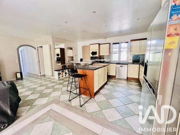 Maison à vendre 6 pièces 123 m² Saint-Maximin-la-Sainte-Baume